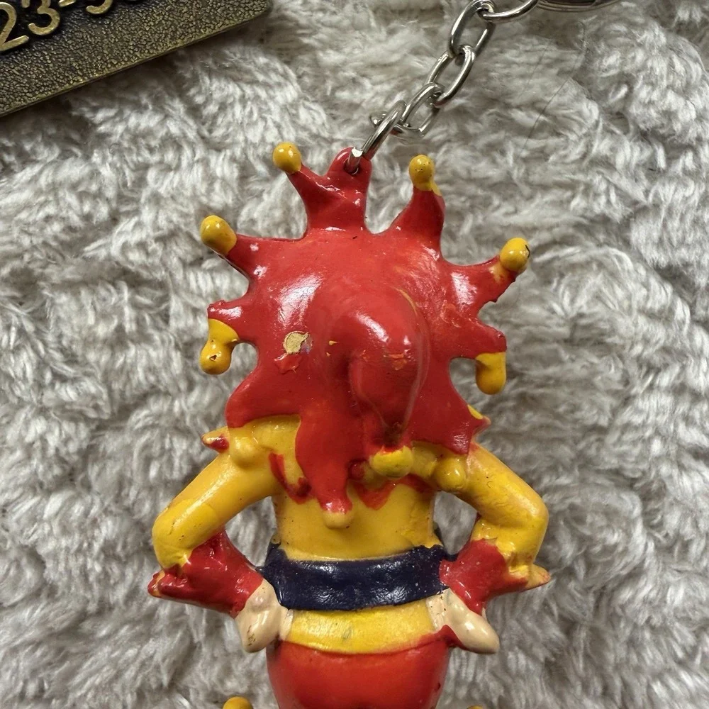 Vintage Las Vegas Lady‎ Luck Casino Mad Money Clown Keychain Fob Souvenir Nevada